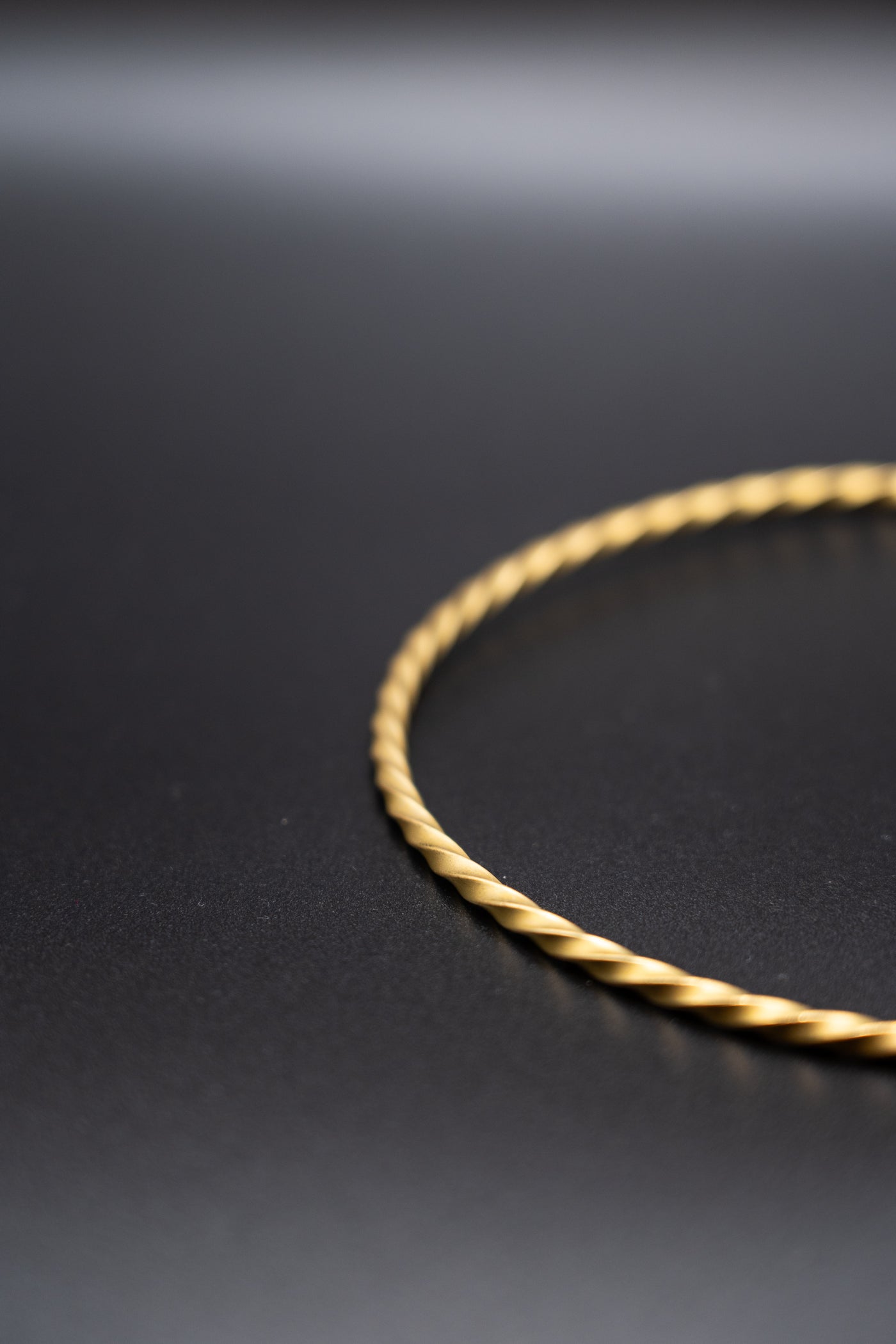 Choker necklace