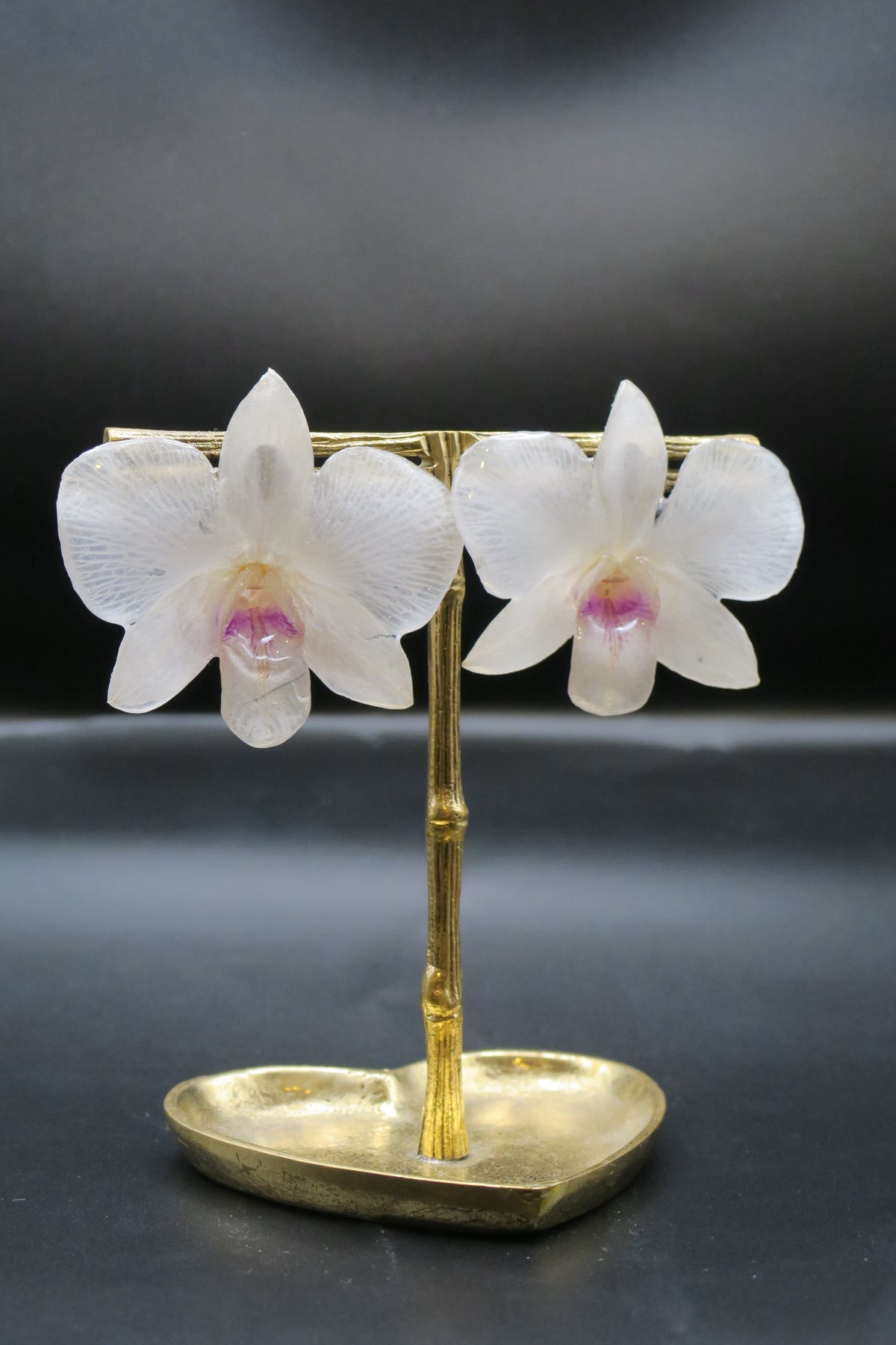 Alma real orchid earrings