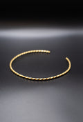 Choker necklace