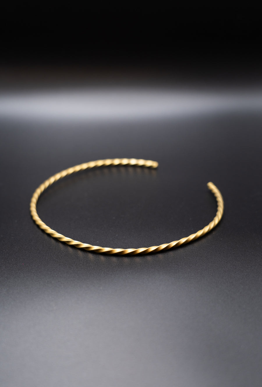 Choker necklace