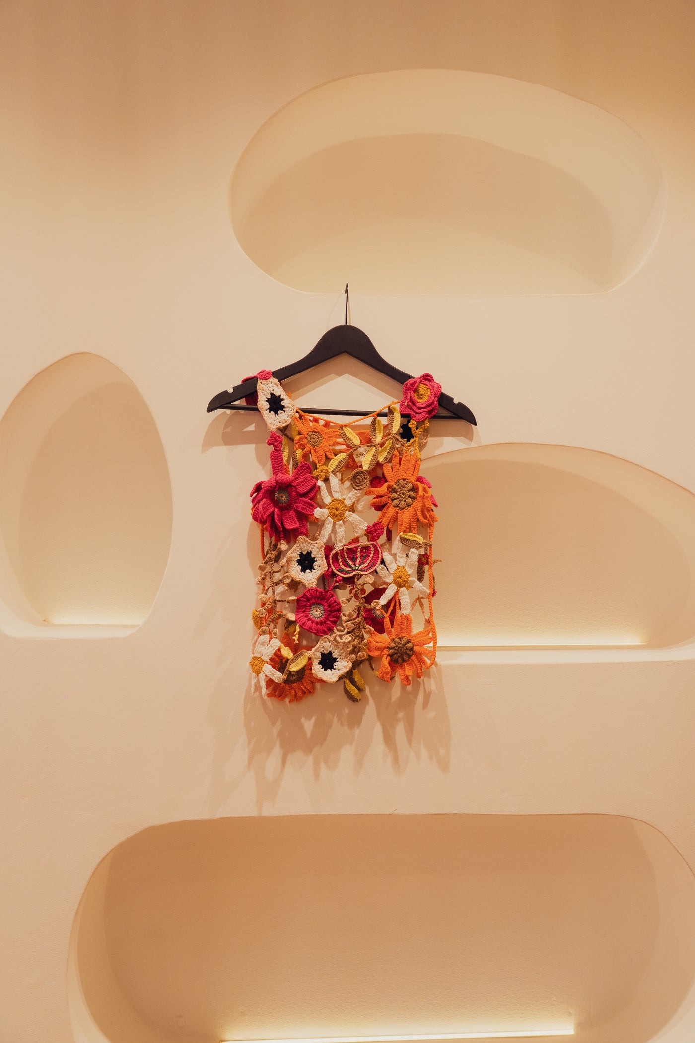 Exclusive flower crochet top