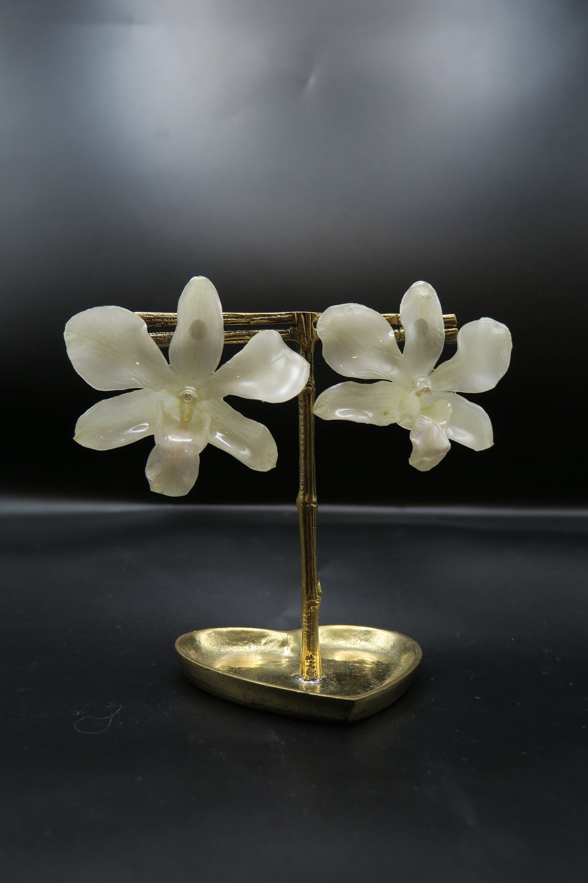 Bianca real orchid earrings